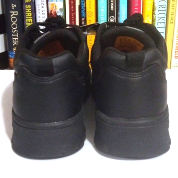SKECHERS BLACK SLIP RESISTANT AIR-COOLED MEMORY FOAM WORK SHOES SIZE 7.5 NWT - Picture 2 of 8